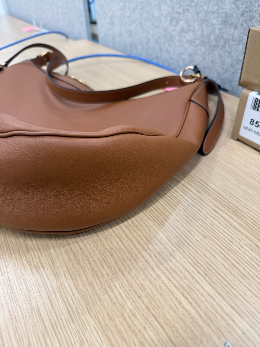 SOLD - CELINE Supple Calfskin large Triomphe Heloise Shoulder Bag Tan 👜🌟💎❤️ - Picture 9 of 13